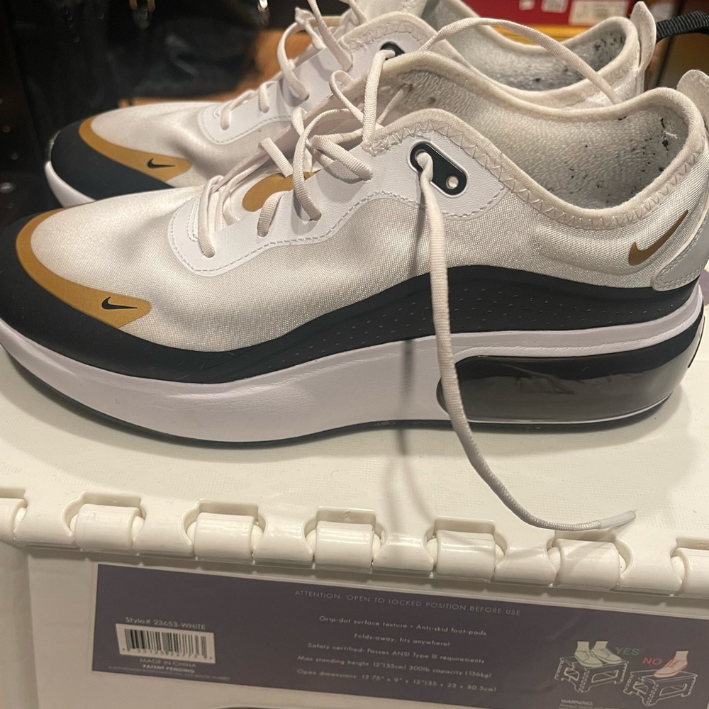 Nike airmax Dia trainers